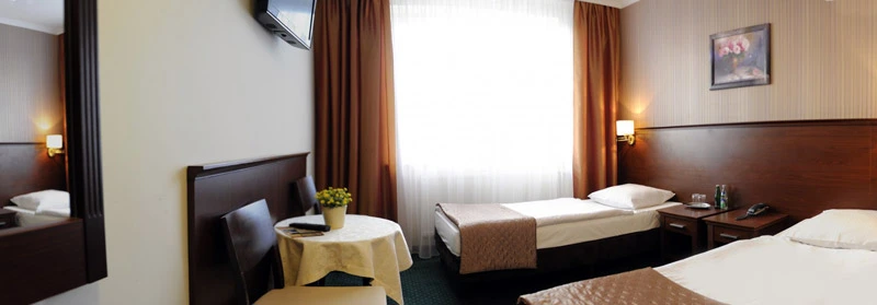 hotelli huoneet huoneistot majoitus ravintola juhlat Puola Biała Podlaska